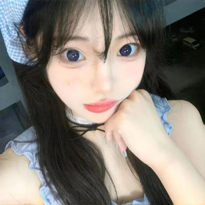 碧窗艳影
